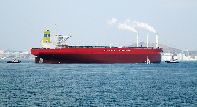 (写真7)VLCC(Very Large Crude Oil Carrier)
