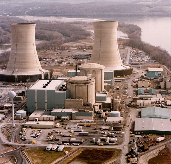 写真8:スリーマイル島原子力発電所
