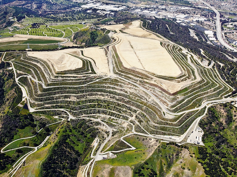 写真)Puente Hills Landfill (プエンテヒルズごみ投棄場)