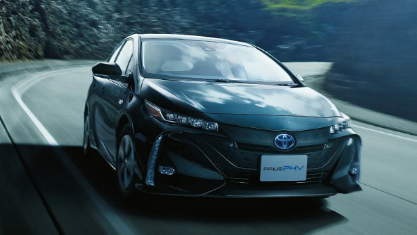 写真)トヨタ「プリウス」PHV