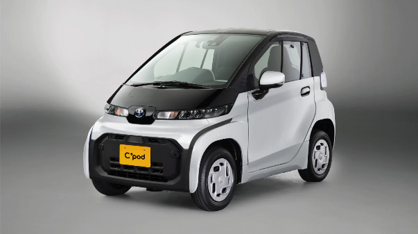 写真)トヨタ「C+pod」