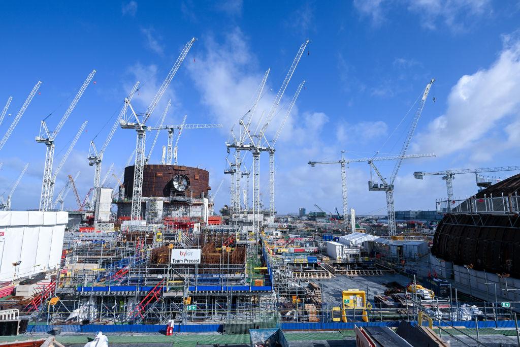 写真)現在建設が進められているイギリスのヒンクリーポイント原子力発電所 2022年4月7日 イギリス・ブリッジウォーター