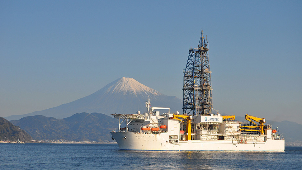 「日本の生命線」南鳥島沖レアアース：経済安全保障と産業競争力強化の鍵