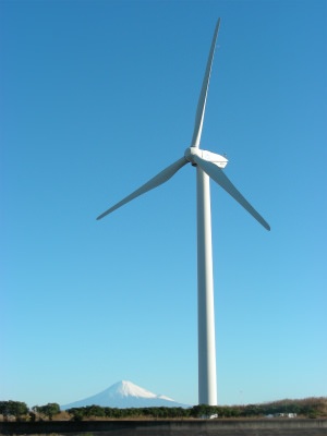 写真)静岡市駿河区の風力発電施設